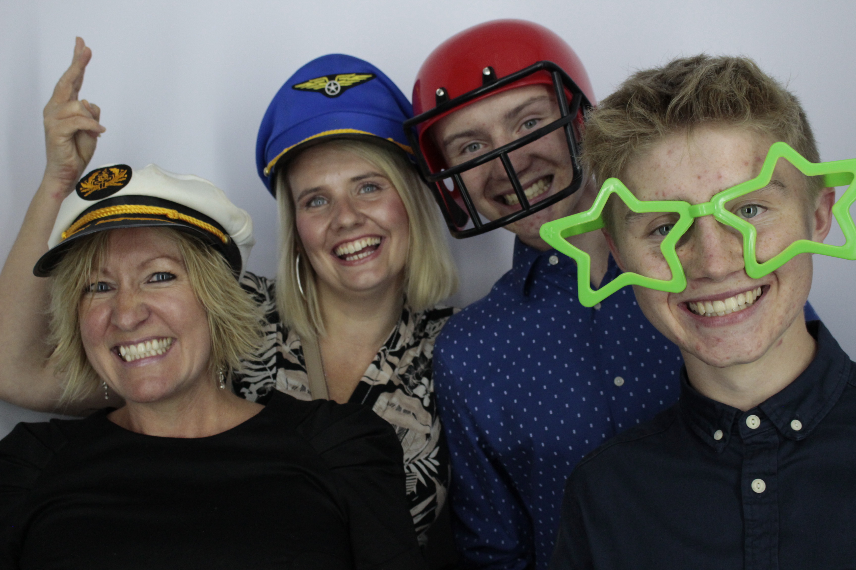 Eleanor's 50th Birthday | View more photos from the event at gallery.myphotoboothexperience.co.uk/u/MyPhotoBoothExperienceLtd/Eleanors-50th-Birthday